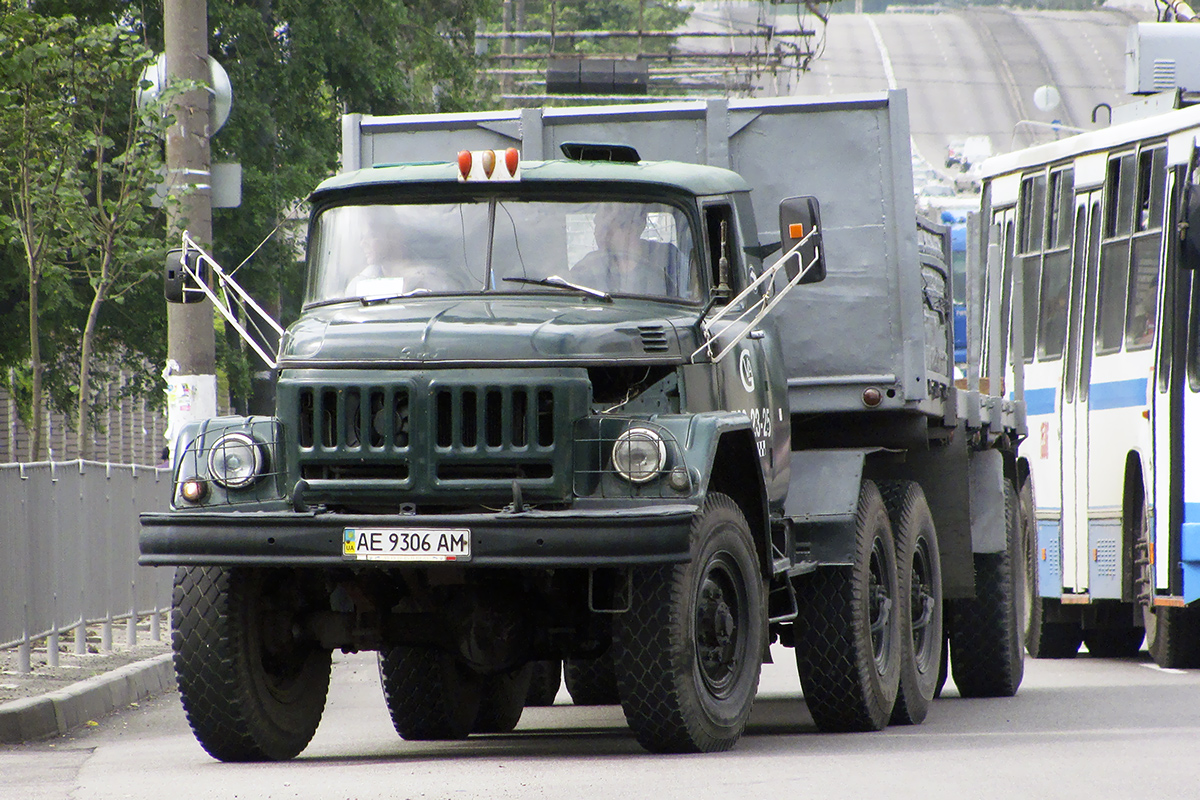Днепропетровская область, № АЕ 9306 АМ — ЗИЛ-131НВ