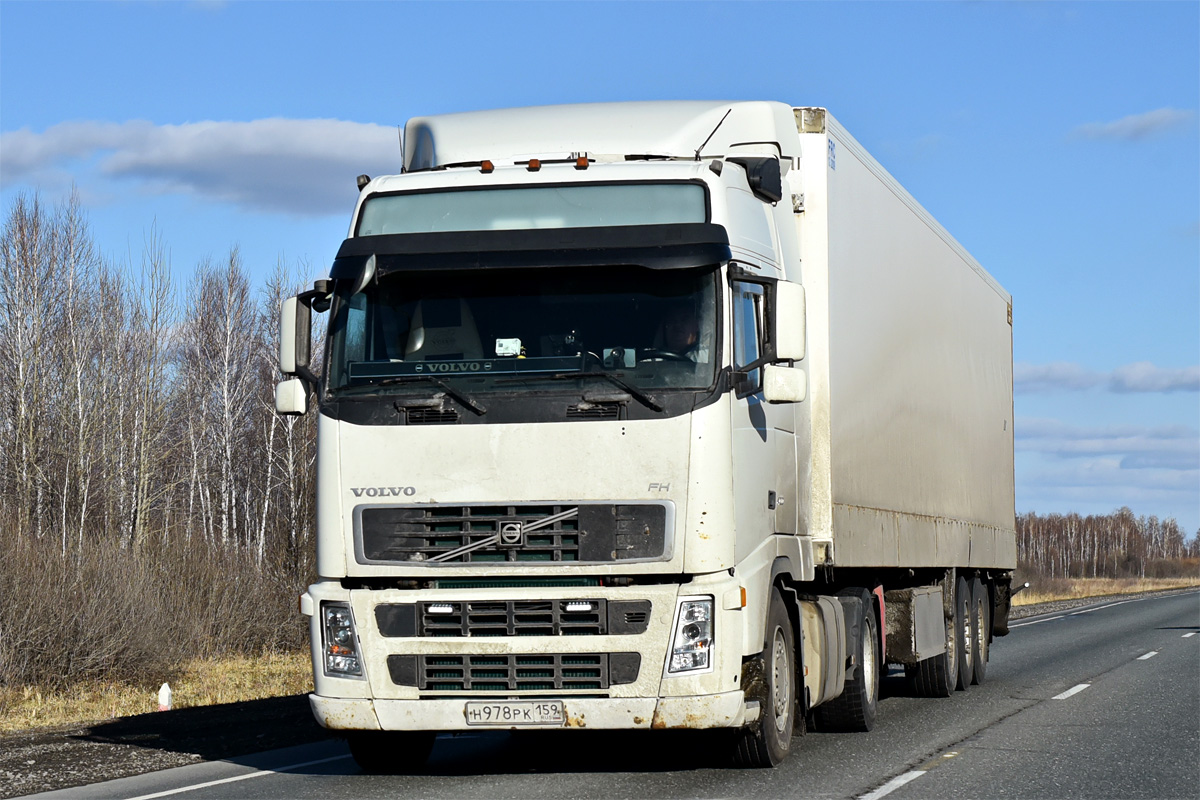 Пермский край, № Н 978 РК 159 — Volvo ('2002) FH12.400