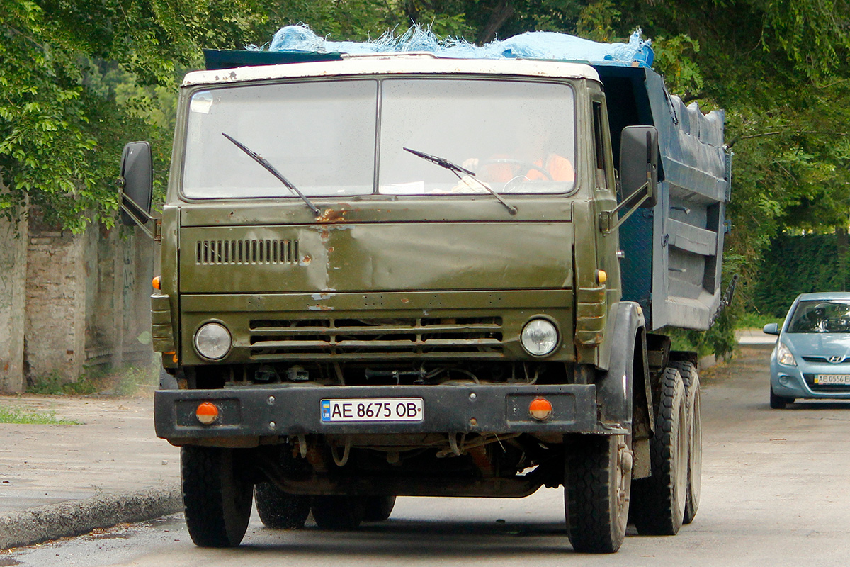 Днепропетровская область, № АЕ 8675 ОВ — КамАЗ-5511