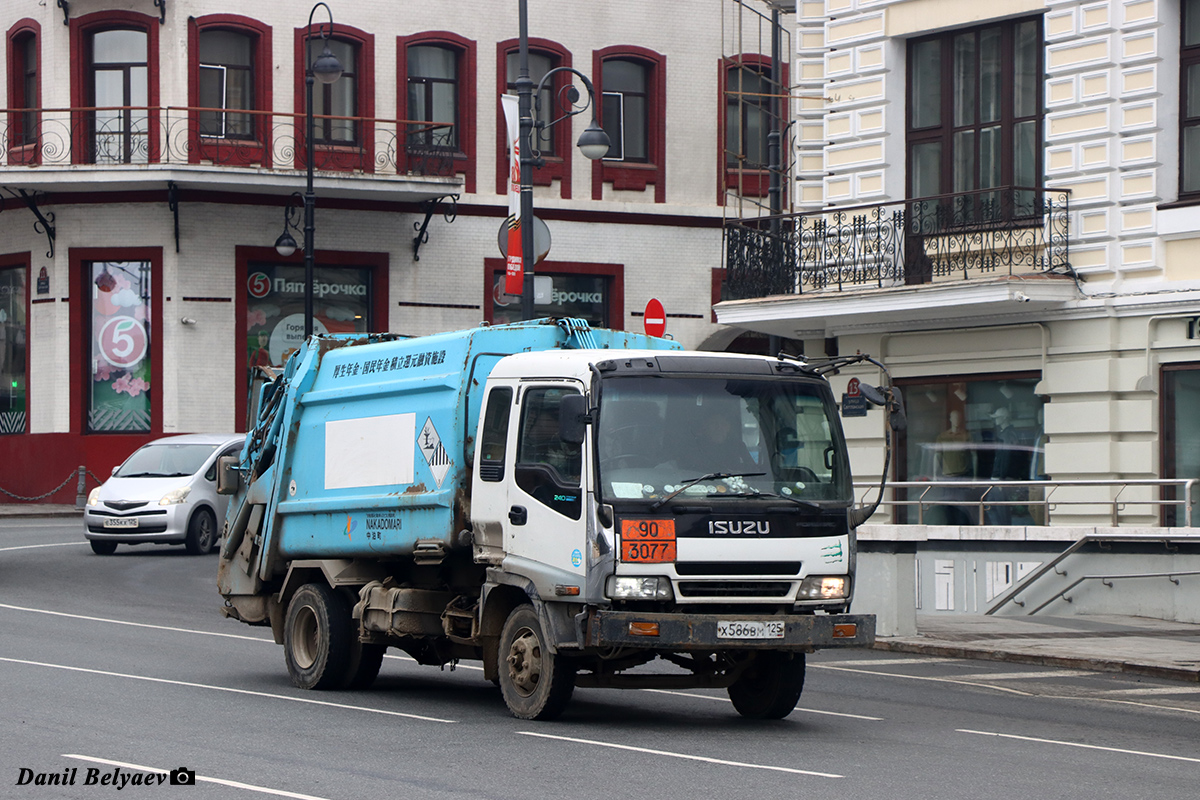 Приморский край, № Х 586 ВМ 125 — Isuzu Forward (общая модель)