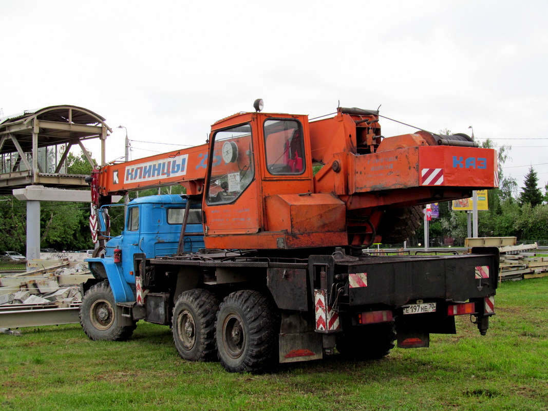 Томская область, № Е 197 НЕ 70 — Урал-5557-40