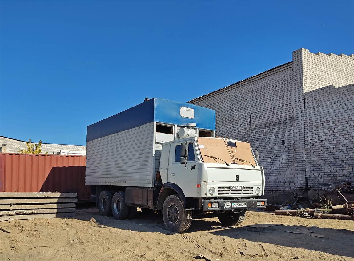 Туркестанская область, № 565 AHV 13 — КамАЗ-5320