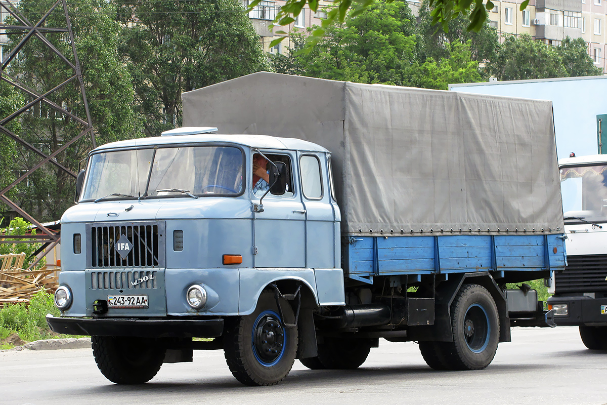 Днепропетровская область, № 243-92 АА — IFA W50L/FP