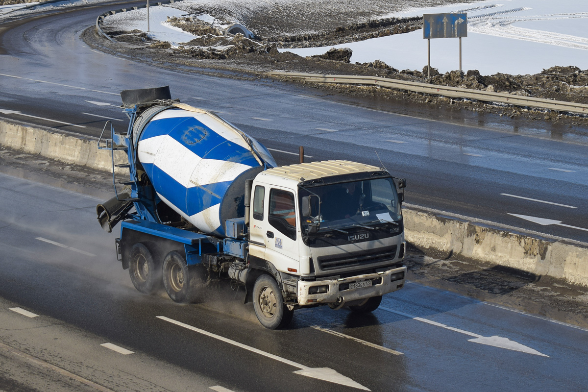 Алтайский край, № Е 183 ЕВ 122 — Isuzu Giga (общая модель)