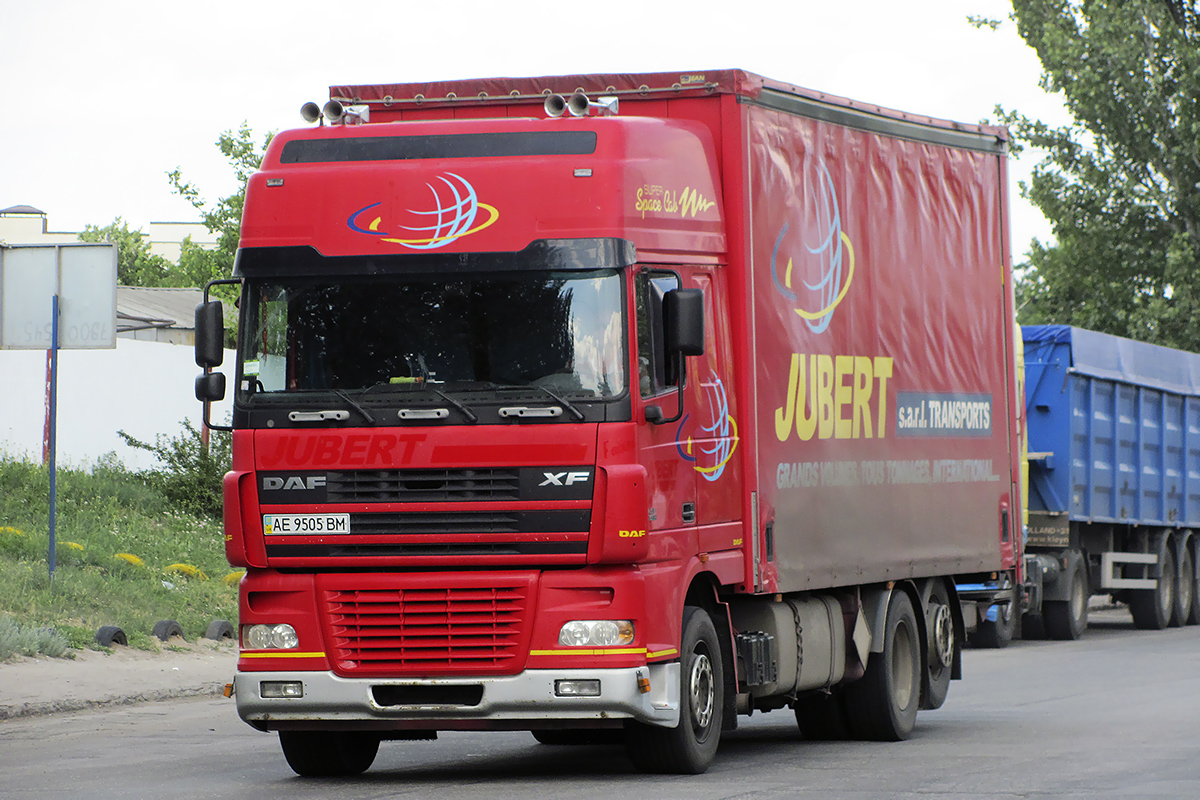 Днепропетровская область, № АЕ 9505 ВМ — DAF XF95 FAR