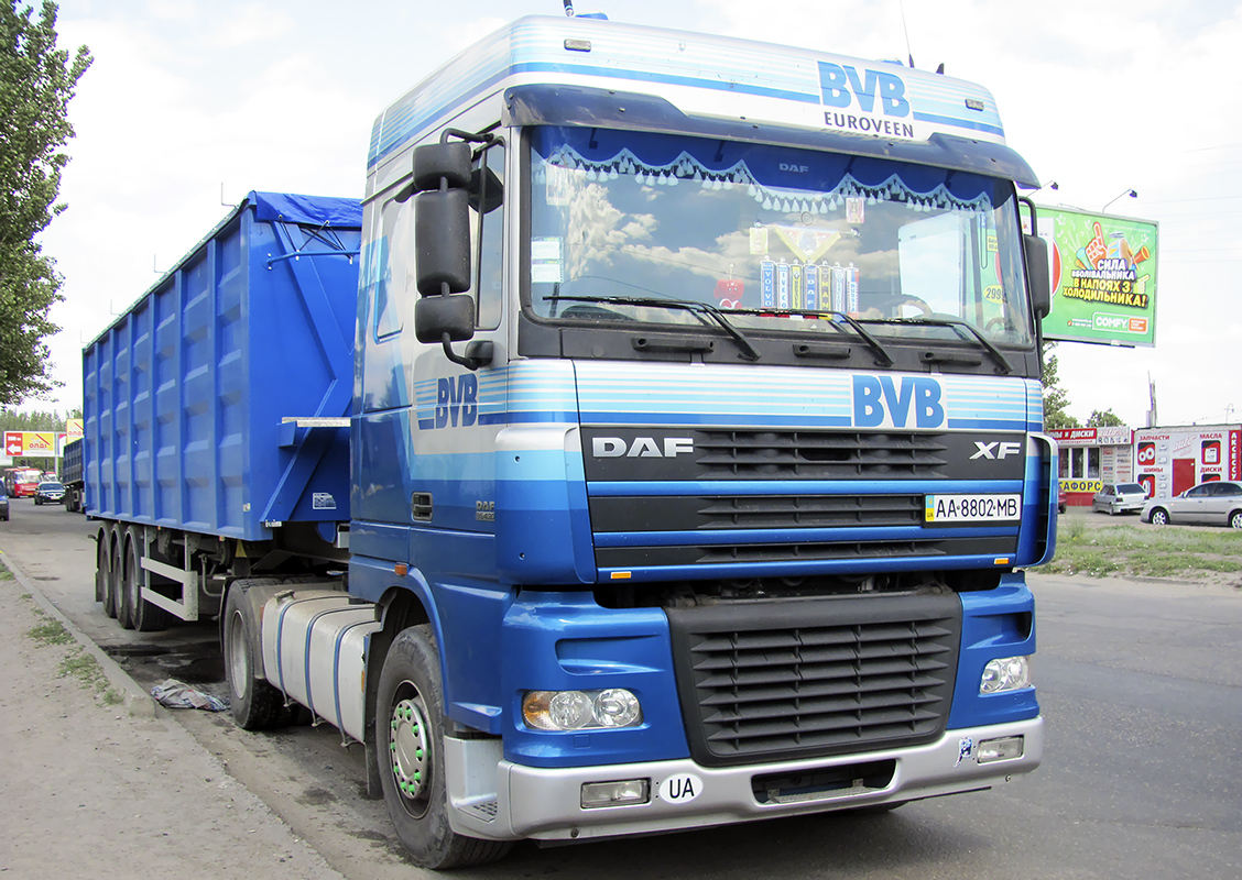 Киев, № АА 8802 МВ — DAF XF95 FT