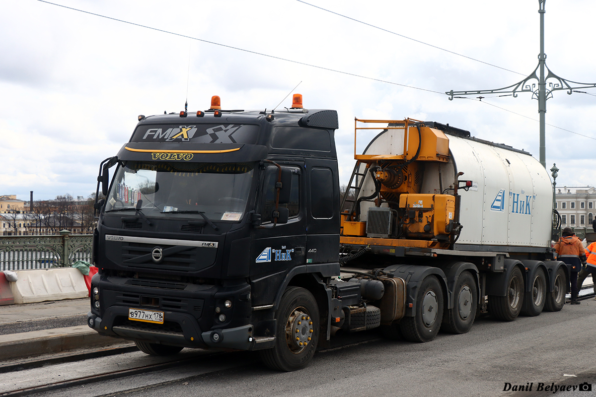 Санкт-Петербург, № В 977 НХ 178 — Volvo ('2010) FMX.440