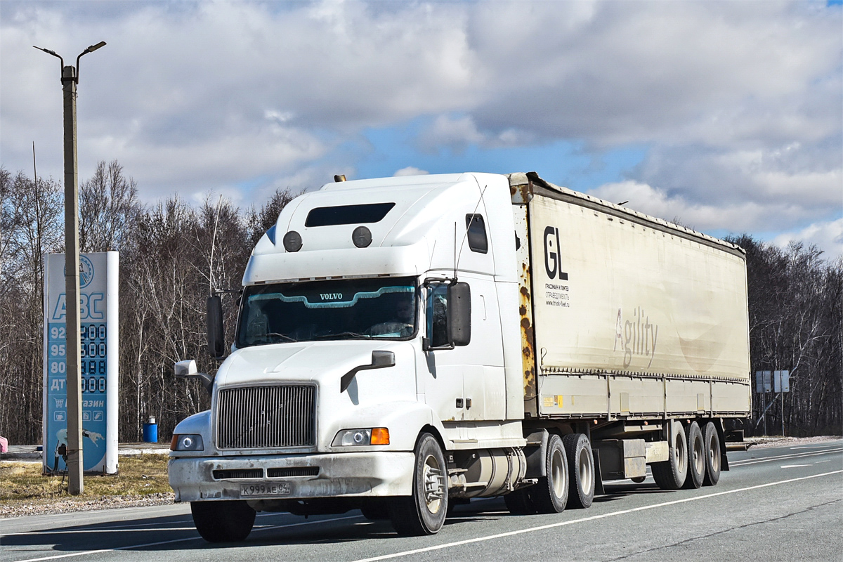 Алтай, № К 999 АЕ 04 — Volvo VNL660