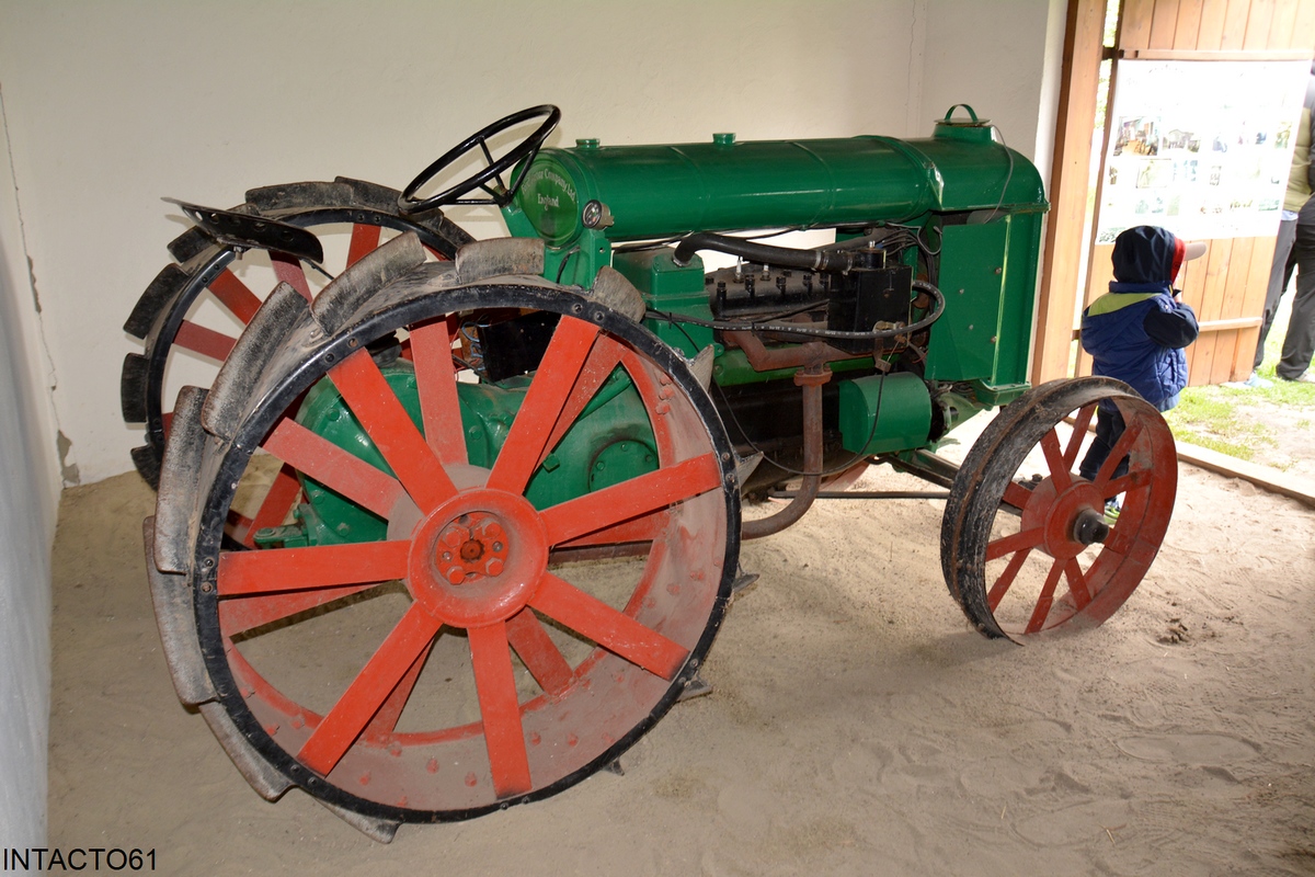 Ростовская область, № (61) Б/Н СТ 0175 — Fordson