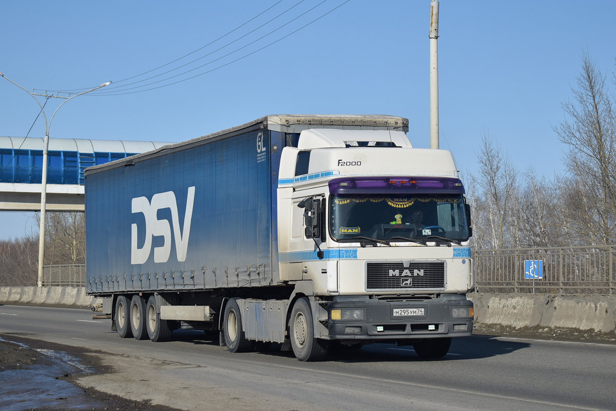 Алтайский край, № М 295 УМ 74 — MAN F2000 19.403