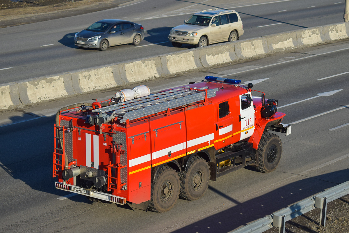 Алтайский край, № В 034 НВ 122 — Урал-5557-60