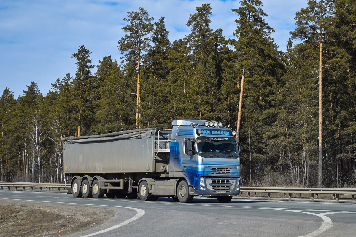 Алтайский край, № М 239 УМ 71 — Volvo ('2008) FH.480