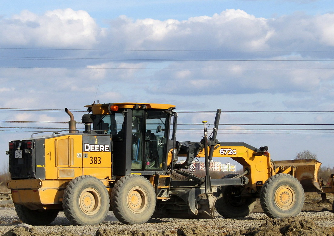 Ленинградская область, № 383 — John Deere 672G