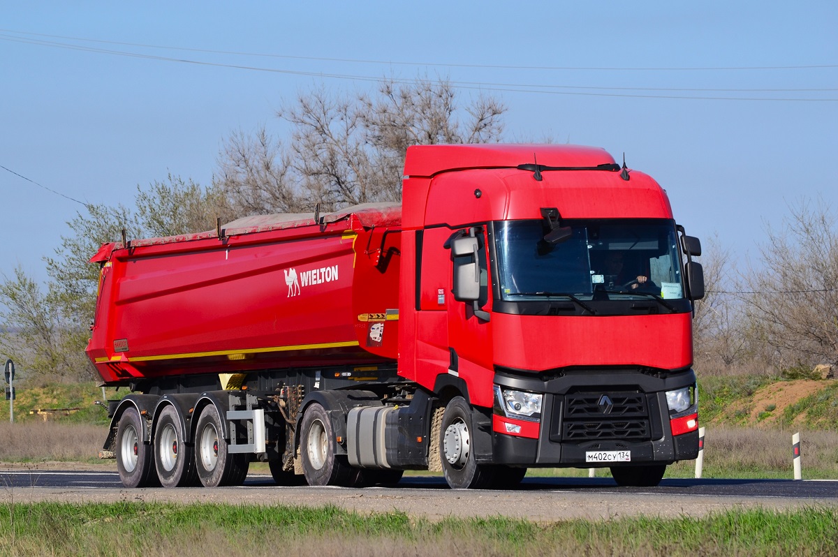 Волгоградская область, № М 402 СУ 134 — Renault T-Series ('2013)