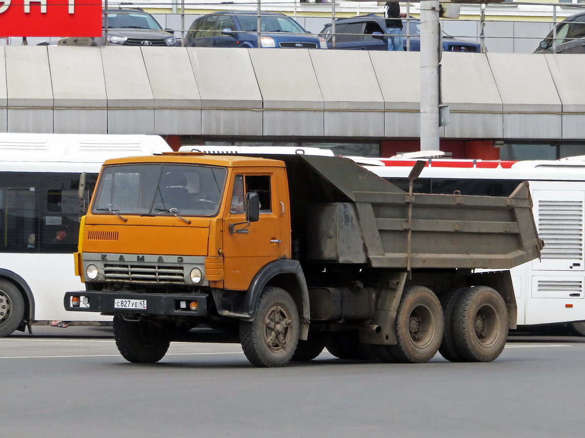 Кировская область, № С 827 УЕ 43 — КамАЗ-55111 [551110]