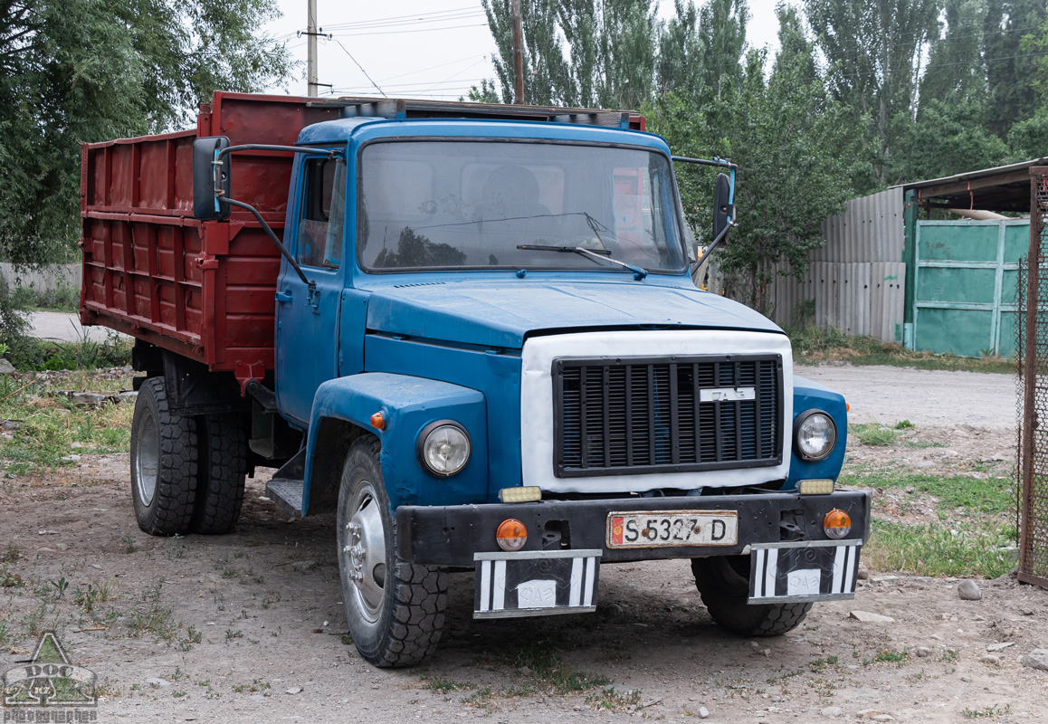 Киргизия, № S 5327 D — ГАЗ-3307