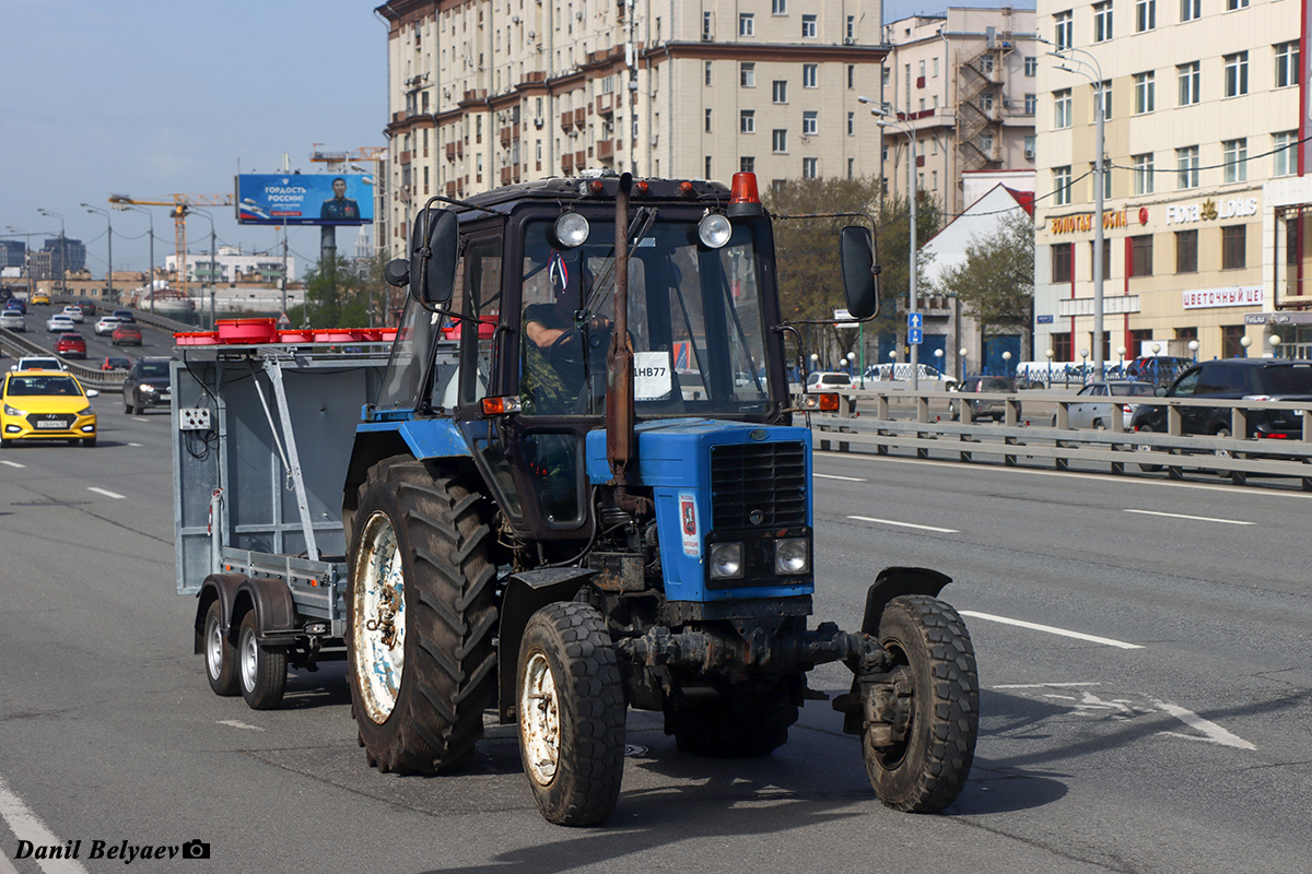 Москва, № 3251 НВ 77 — Беларус-82.1