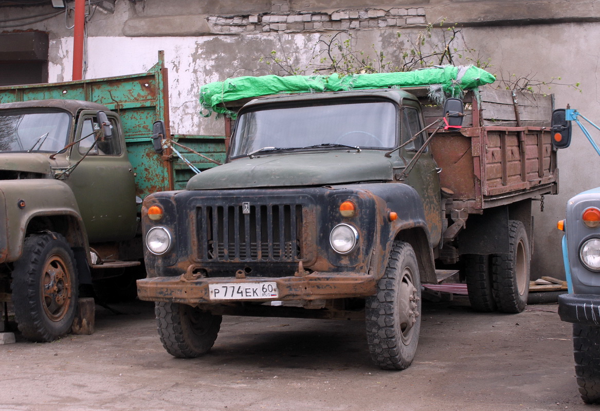 Псковская область, № Р 774 ЕК 60 — ГАЗ-53-14, ГАЗ-53-14-01