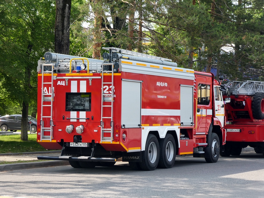 Приморский край, № Р 532 СК 125 — КамАЗ-65111-50