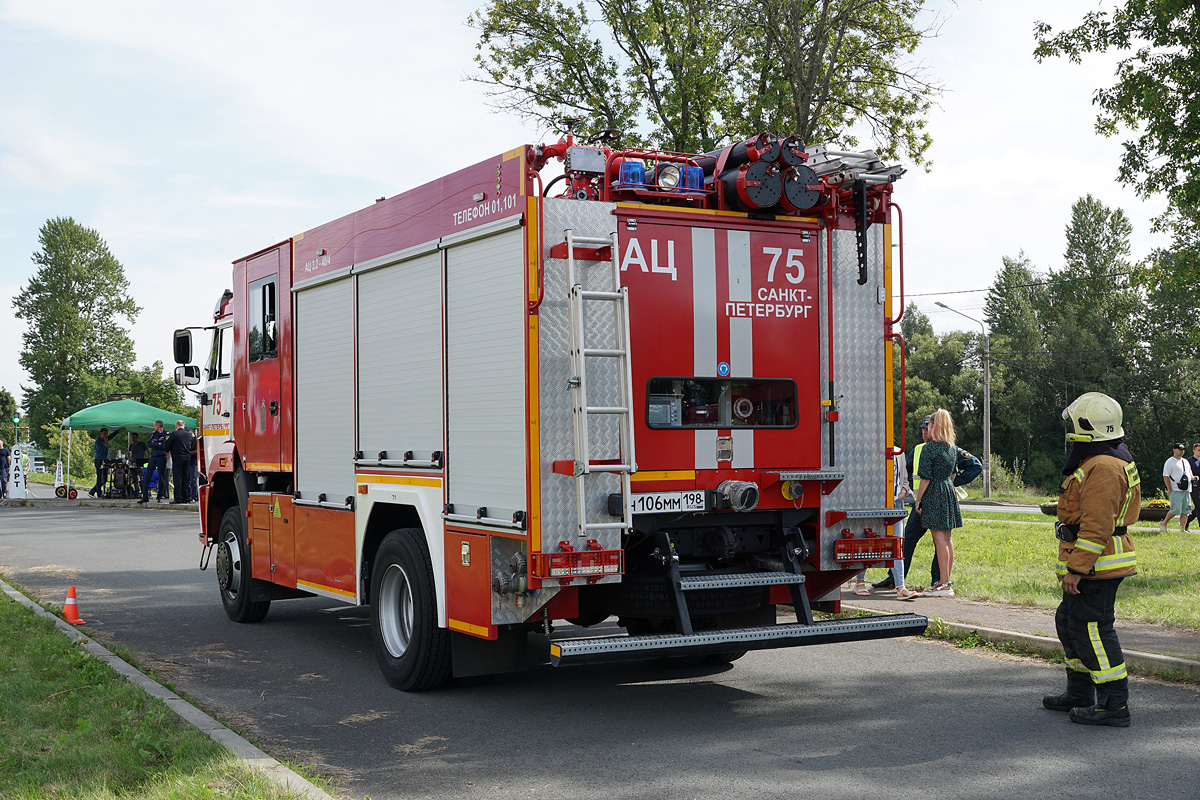 Санкт-Петербург, № Н 106 ММ 198 — КамАЗ-43265-D5(66)