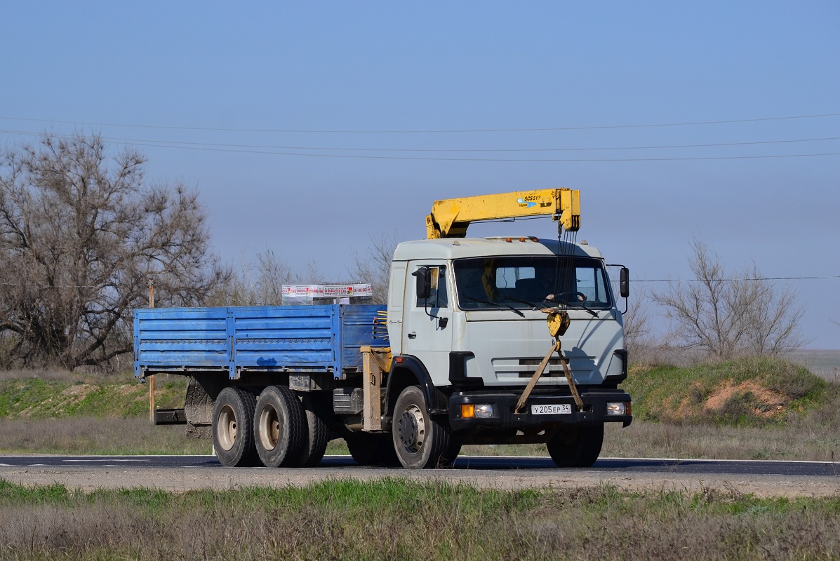 Волгоградская область, № У 205 ЕР 34 — КамАЗ-53215-15 [53215R]
