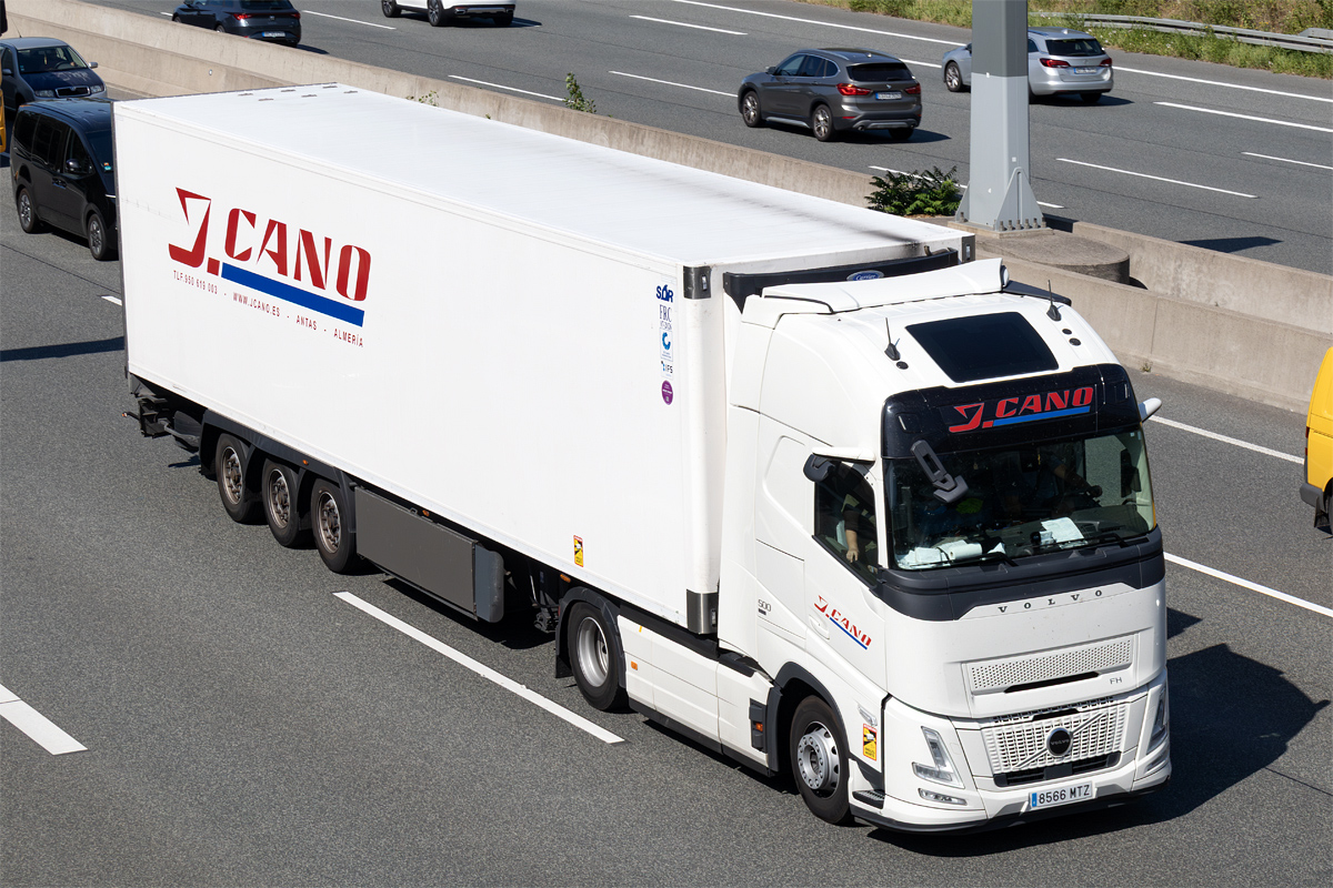 Испания, № 8566 MTZ — Volvo ('2024) FH.500 Aero