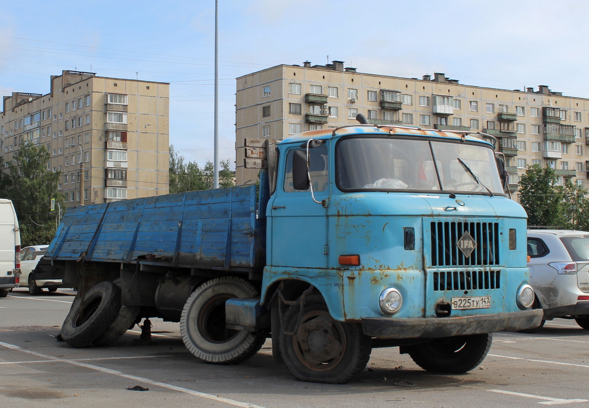 Ленинградская область, № В 225 ТУ 147 — IFA W50L (общая модель)