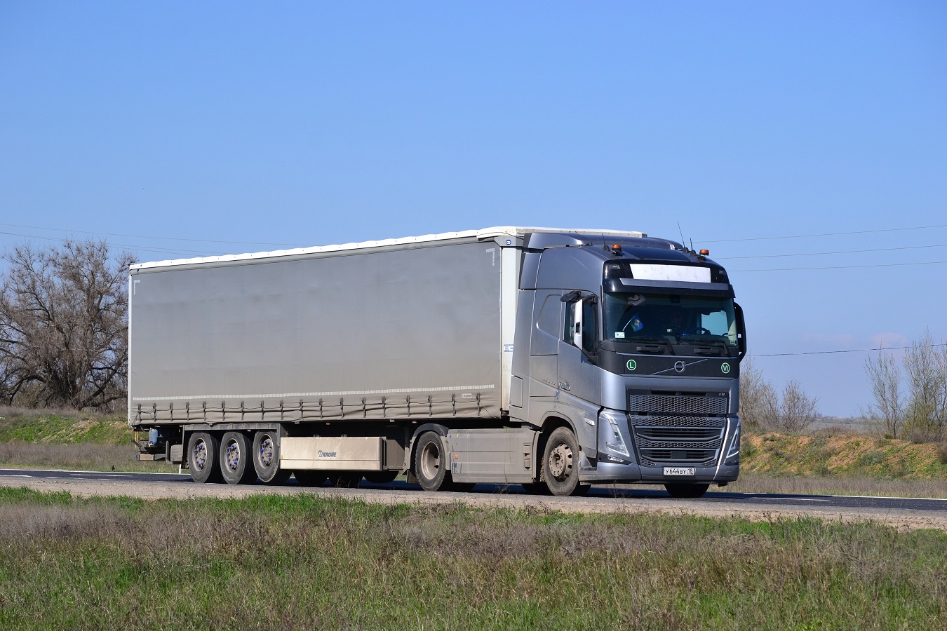 Удмуртия, № У 644 ВУ 18 — Volvo ('2020) FH.500
