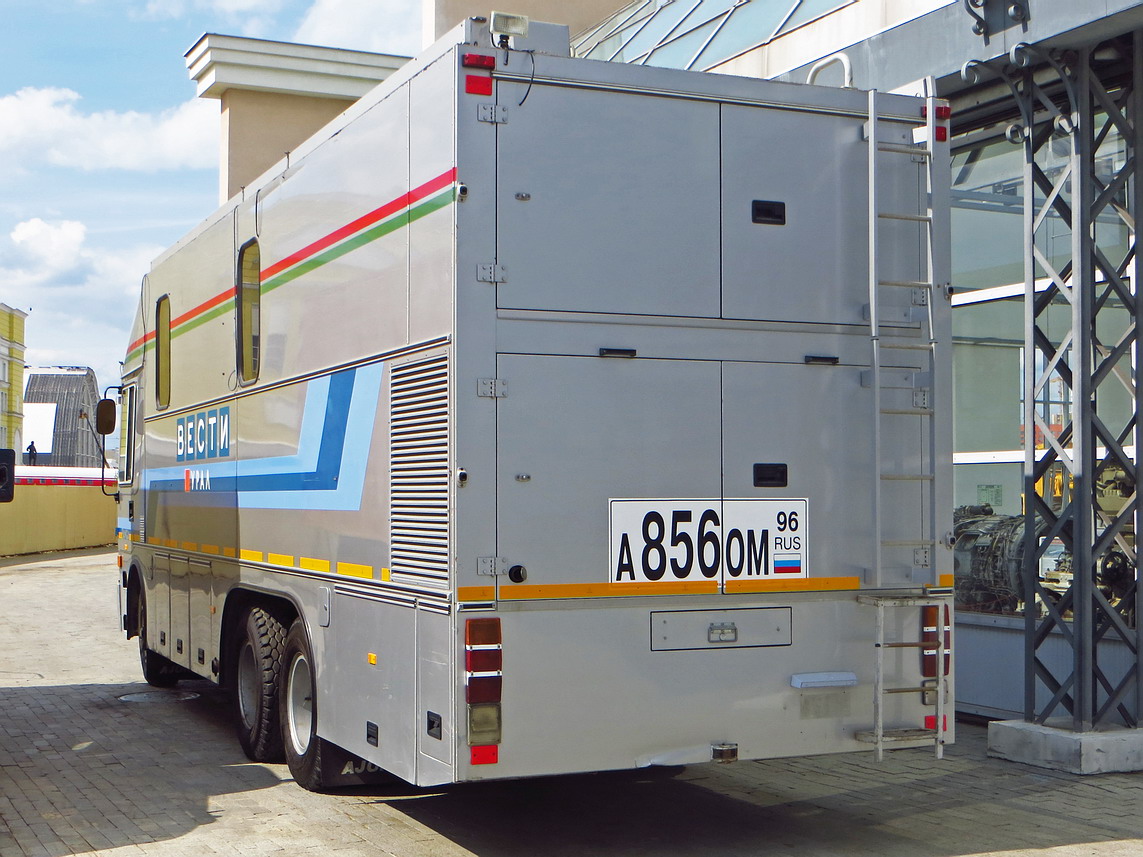 Свердловская область, № А 856 ОМ 96 — КамАЗ-53213