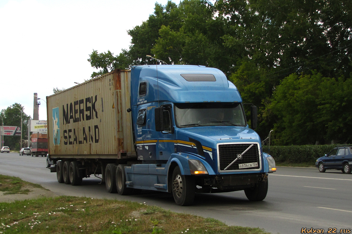 Новосибирская область, № А 836 СВ 154 — Volvo VNL780
