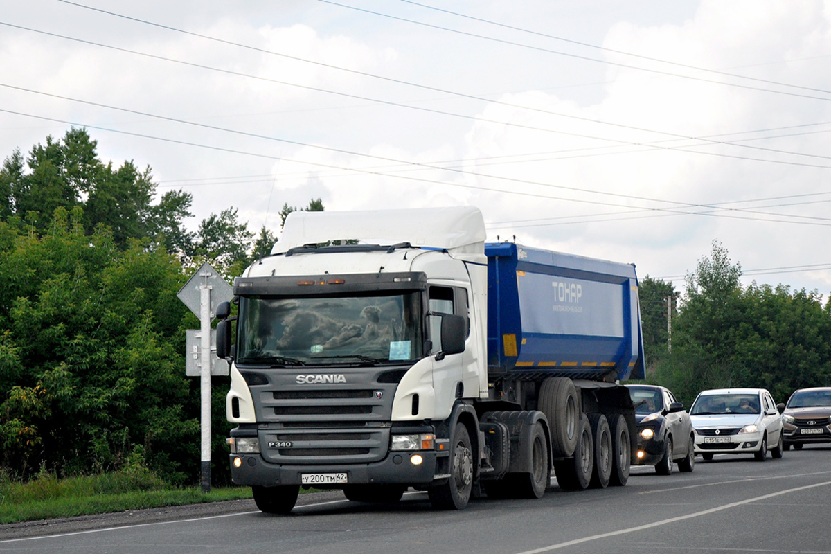 Кемеровская область, № У 200 ТМ 42 — Scania ('2004) P340