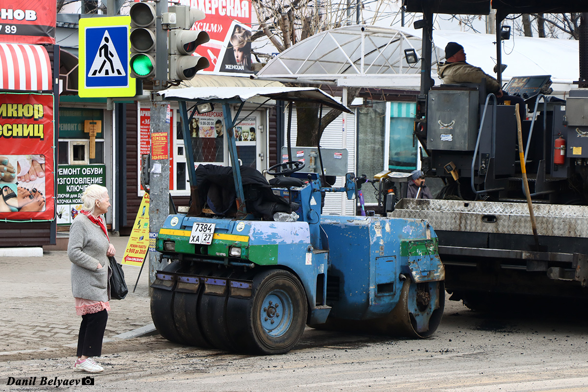 Хабаровский край, № 7384 ХА 27 — Komatsu (общая модель)