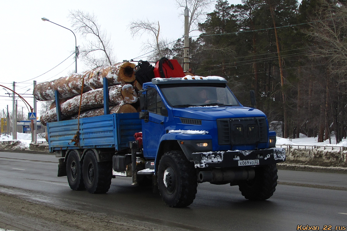 Алтайский край, № Х 069 ХО 22 — Урал NEXT 4320-72