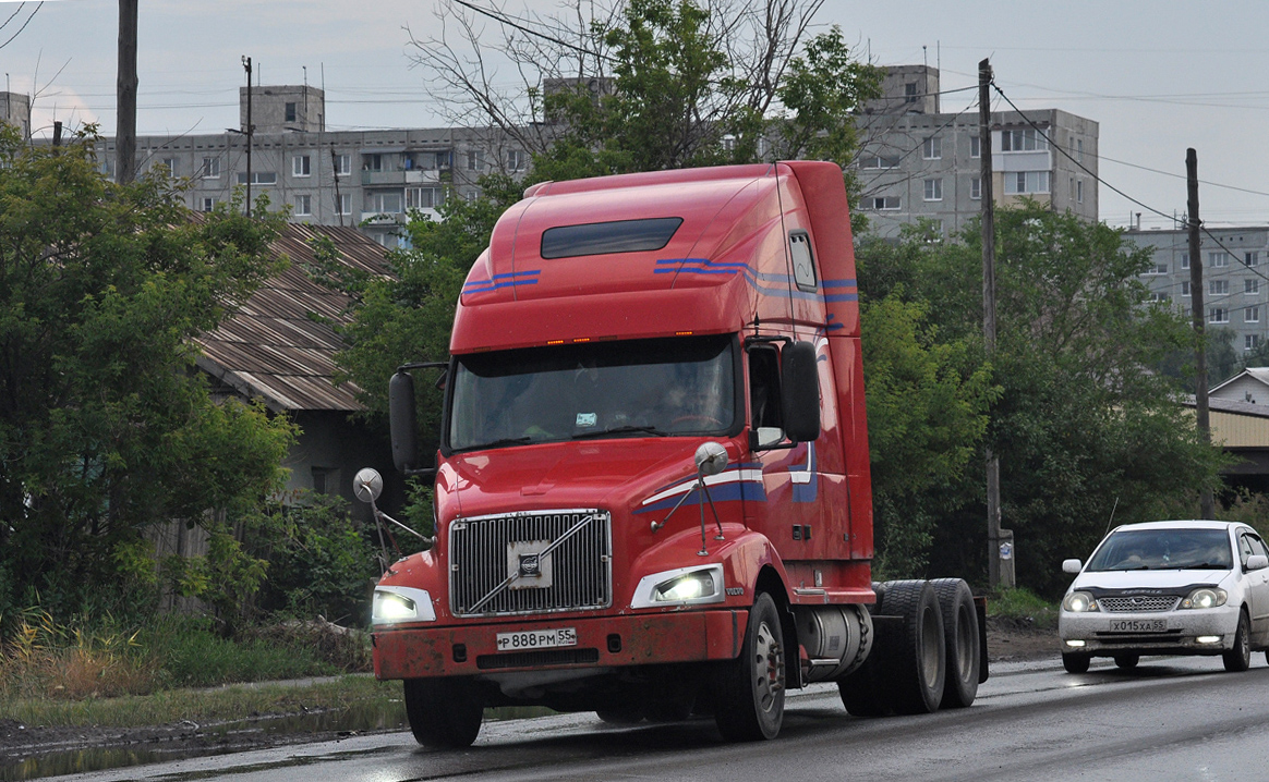 Омская область, № Р 888 РМ 55 — Volvo VN (Общая модель)