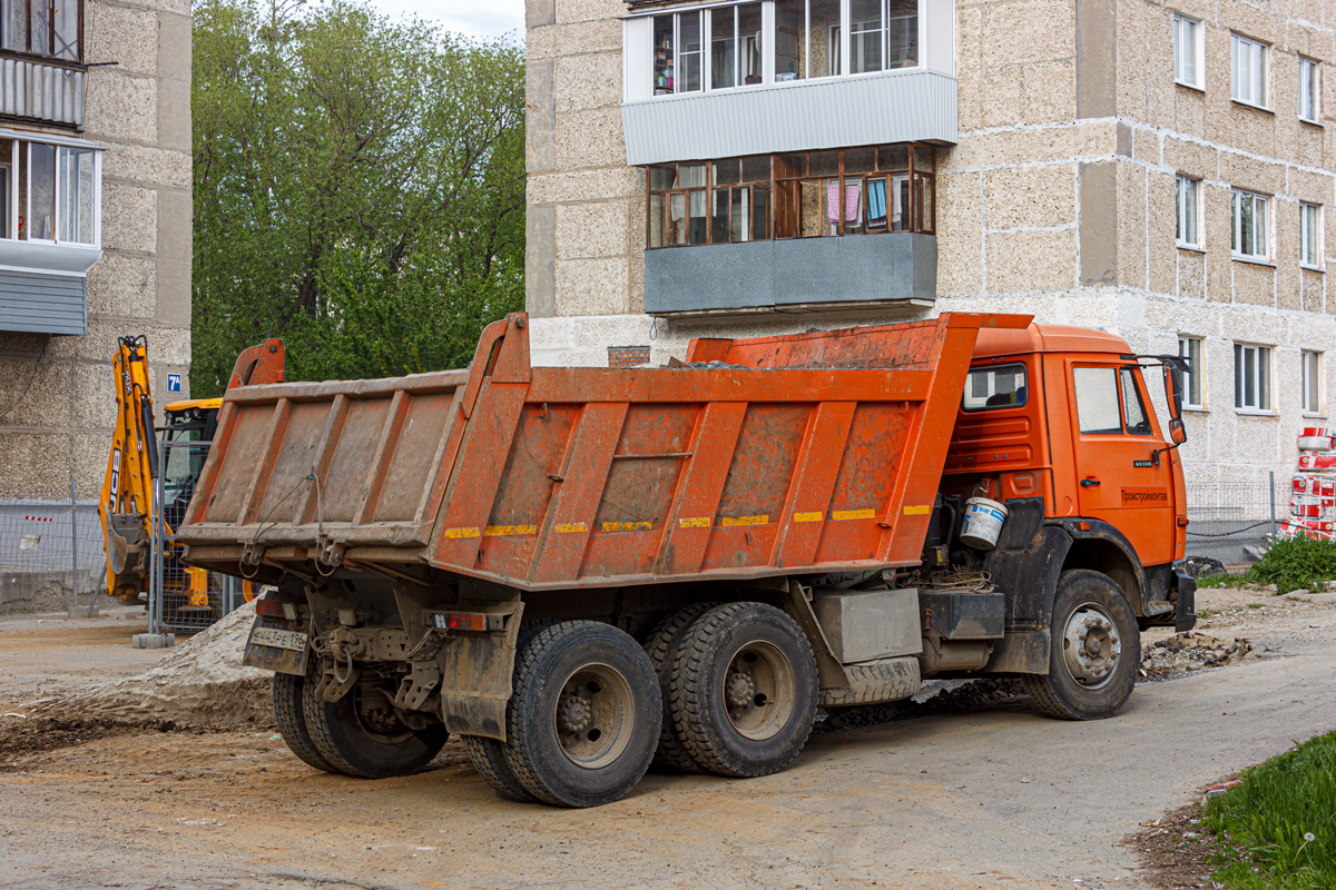 Свердловская область, № Е 443 РЕ 196 — КамАЗ-65115-D3(97)