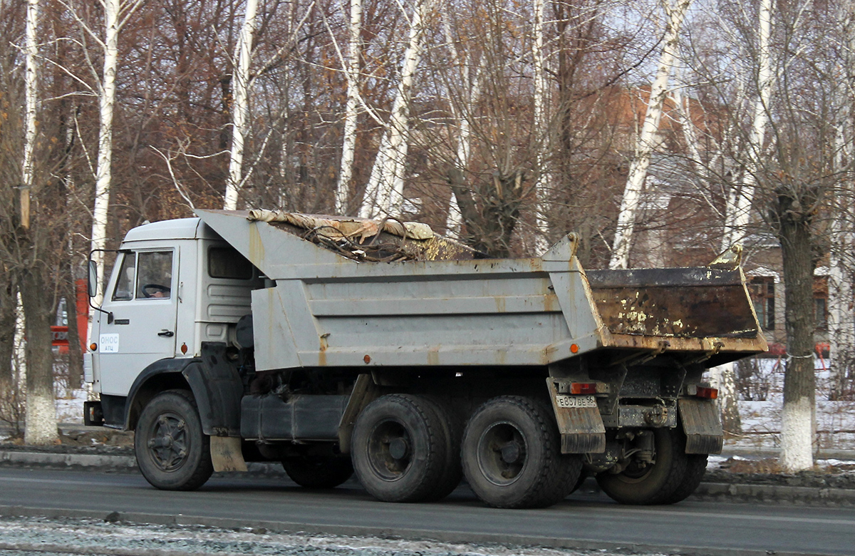 Оренбургская область, № Е 857 ВЕ 56 — КамАЗ-55111-01 [55111A]