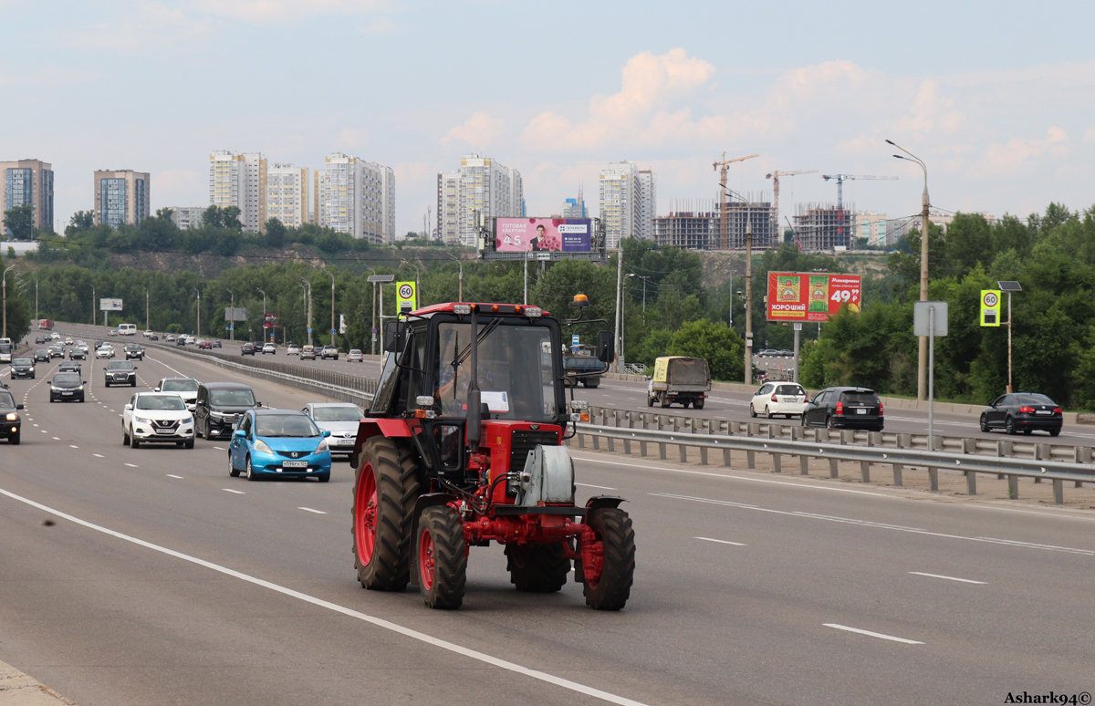 Красноярский край, № 3639 ХМ 24 — Беларус-82.1