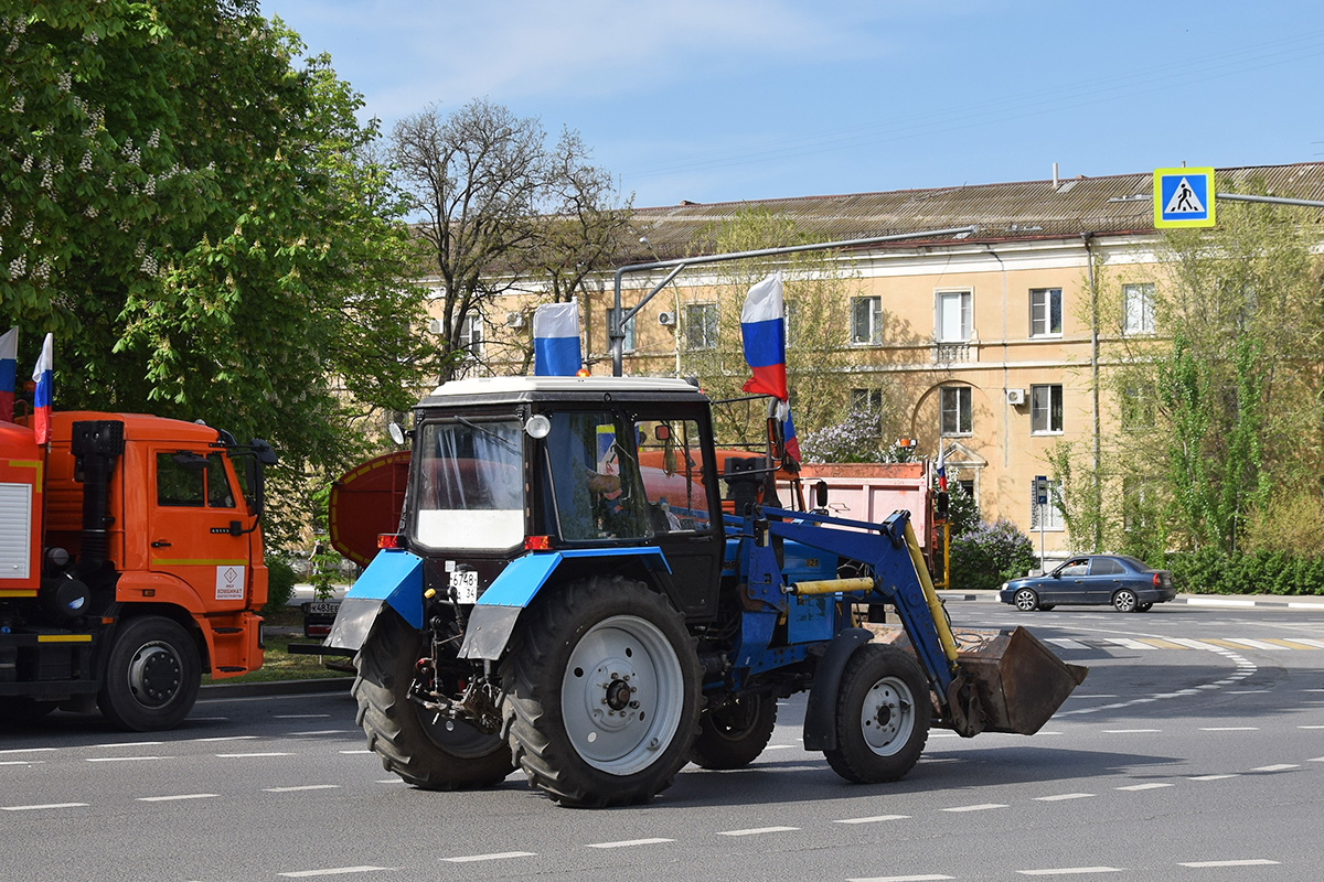 Волгоградская область, № 6748 ЕА 34 — Беларус-82.1