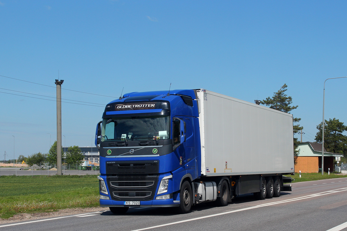 Латвия, № KS-7020 — Volvo ('2012) FH.500