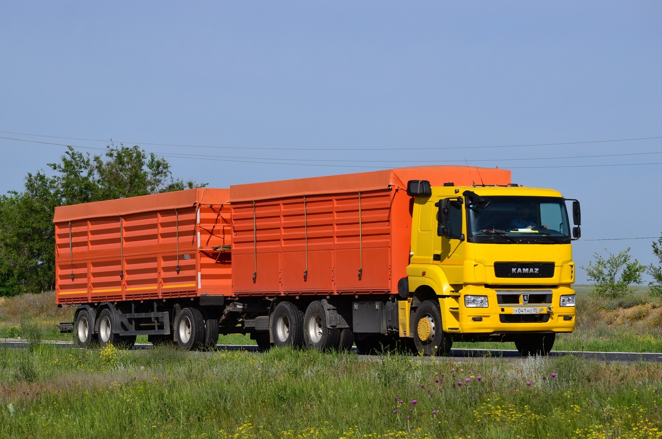 Дагестан, № У 041 НО 05 — КамАЗ-65206-S5(87)