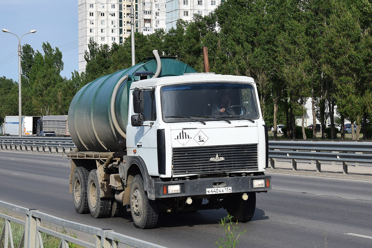 Волгоградская область, № К 440 АА 134 — МАЗ-6422A5
