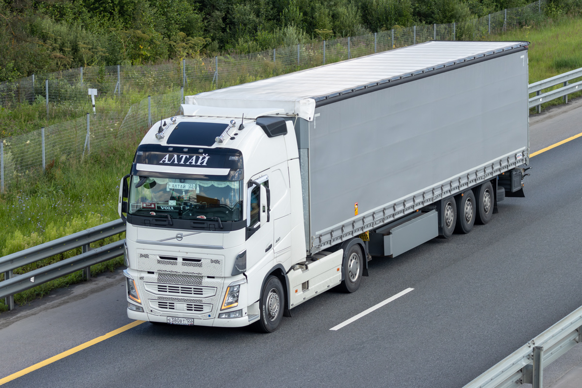 Алтайский край, № Е 380 ВТ 122 — Volvo ('2012) FH.460 [X9P]