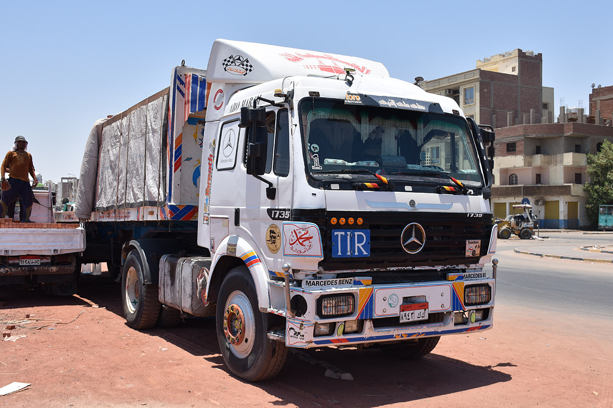 Египет, № 8943 LL — Mercedes-Benz SK 1735