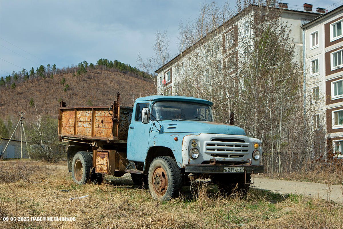 Амурская область, № В 211 АХ 28 — ЗИЛ-495710