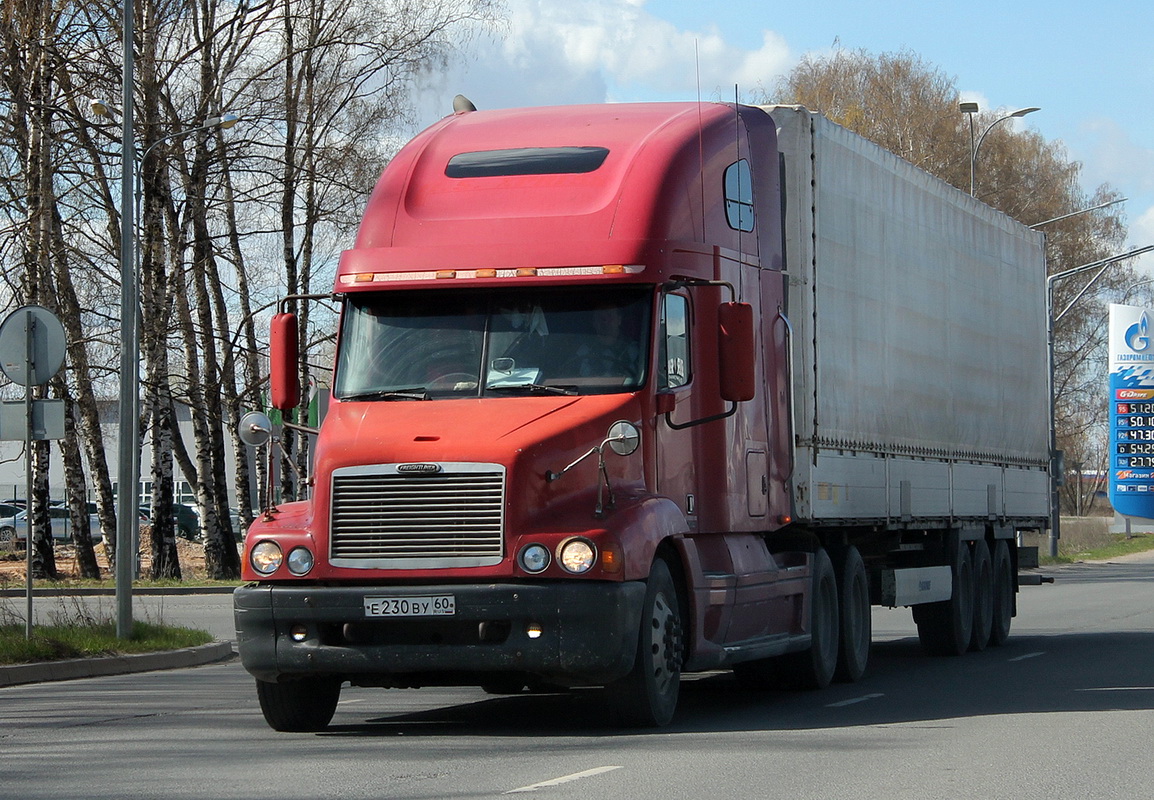 Псковская область, № Е 230 ВУ 60 — Freightliner Century Class