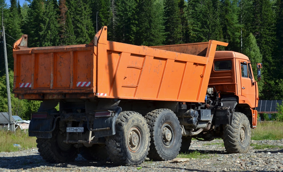 Кемеровская область, № У 972 ММ 142 — КамАЗ-65222 [652220]