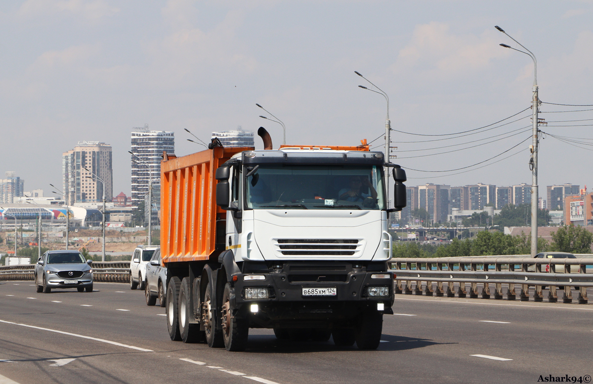 Красноярский край, № В 685 ХМ 124 — IVECO-AMT Trakker ('2004)