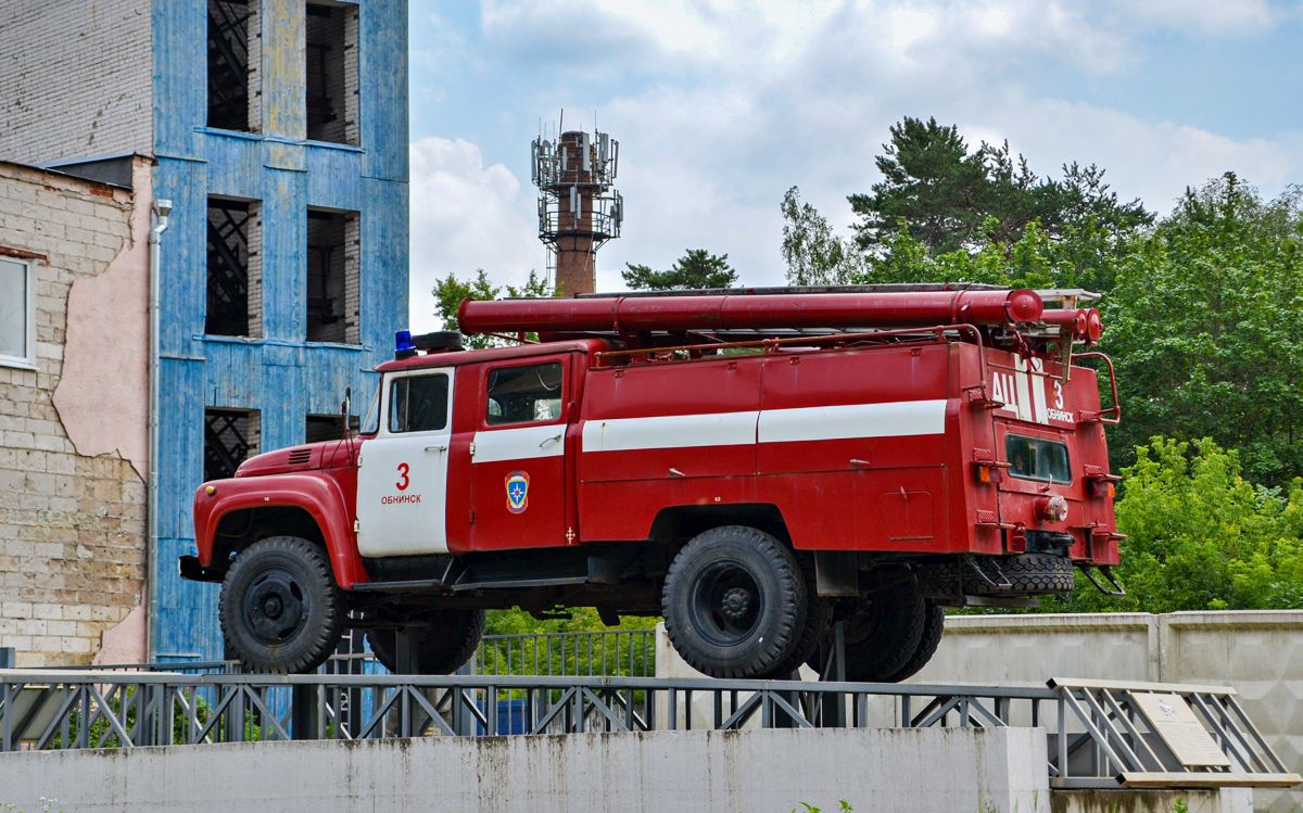 Калужская область, № К 009 СМ 40 — ЗИЛ-431412; Техника на постаментах, памятники (Калужская область); Транспортные средства без номеров (Калужская область)