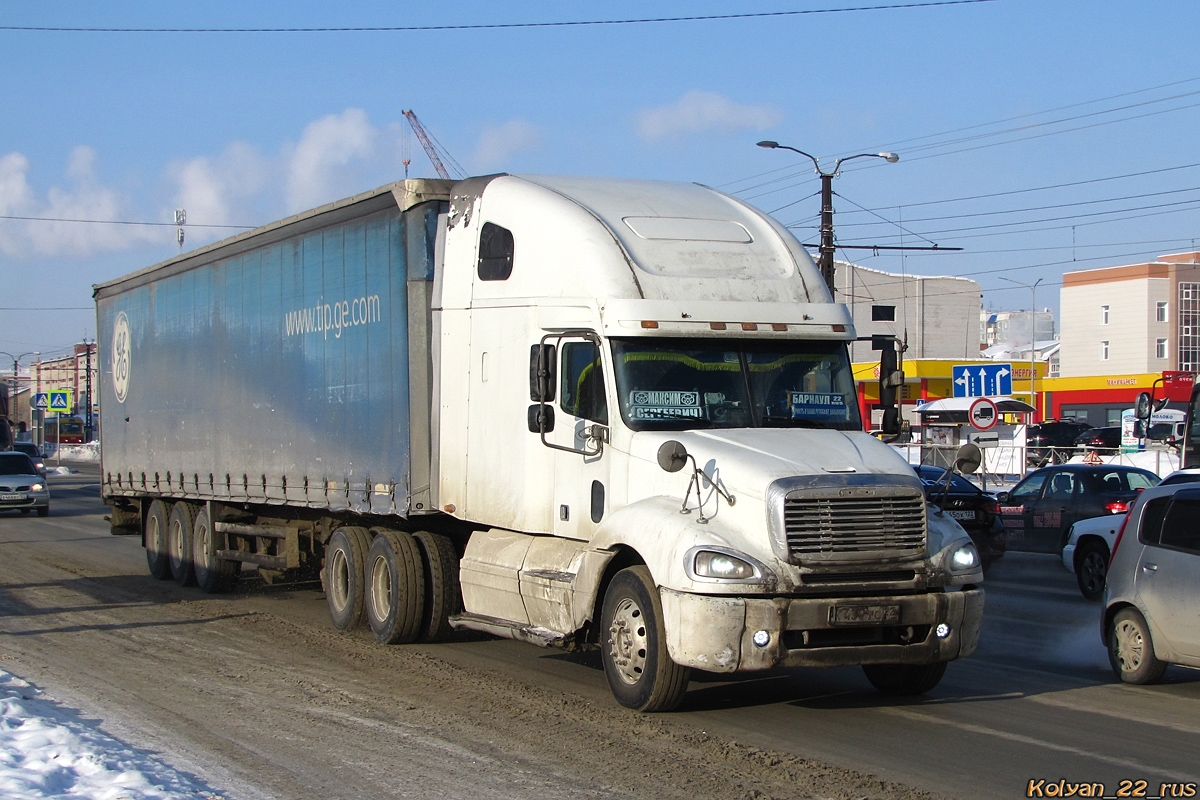 Алтайский край, № К 439 УС 22 — Freightliner Columbia
