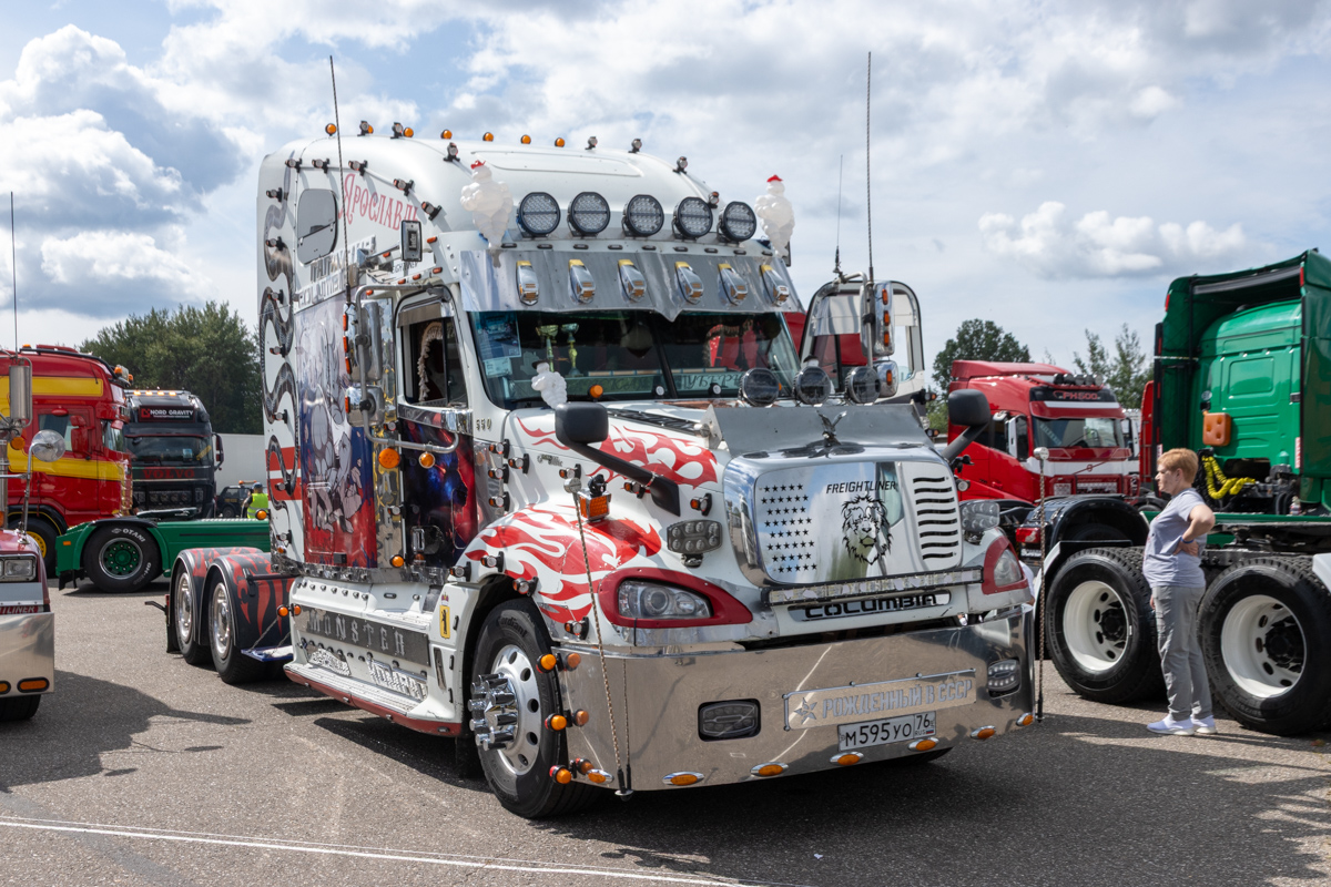 Ярославская область, № М 595 УО 76 — Freightliner Columbia; Московская область — Фестиваль TruckDay 2025